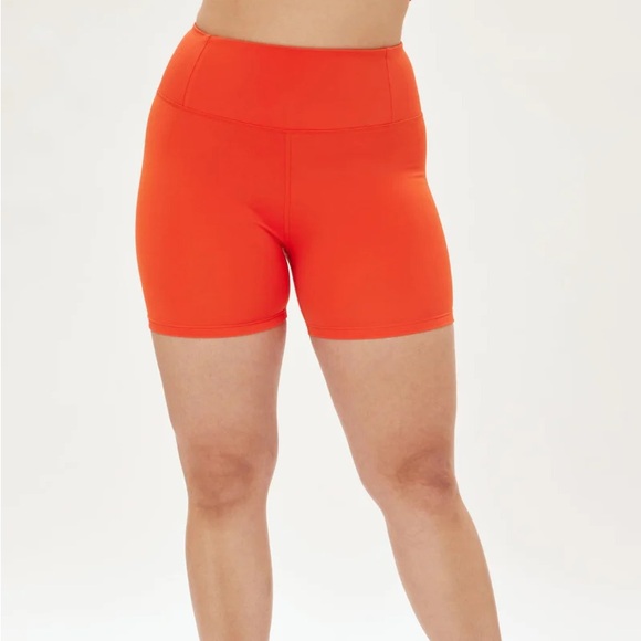 Girlfriend Collective Racer FLOAT Ultralight Run Short size small - Picture 7 of 7